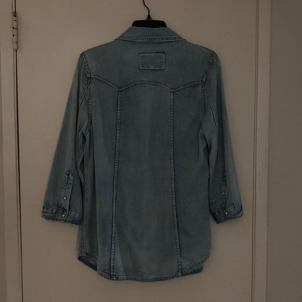 Rhinestone & Studs Denim Shirt! Pearlize snap front! 2 pockets! 3/4 sleeve! S/M - Picture 6 of 15